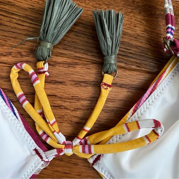 Tigerlily $98 Pushti Argentina Boho Tassel Bikini Top US 10 NWOT - Picture 6 of 9
